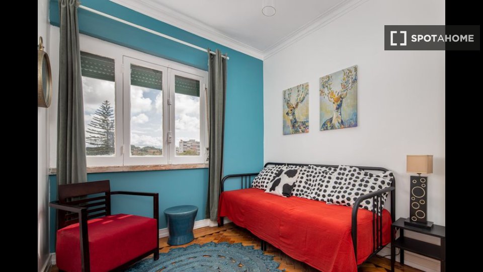 Apartment Lisbon, 4 beds — photo 13
