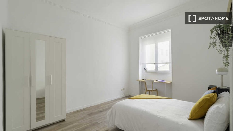 Double room Madrid, 4 beds — photo 31