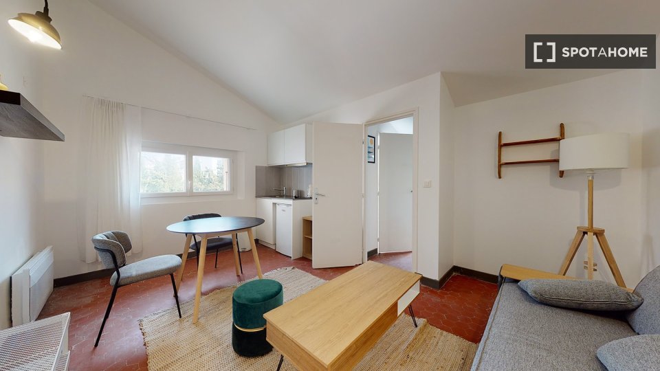 Double room Marseille, 18 beds — photo 19