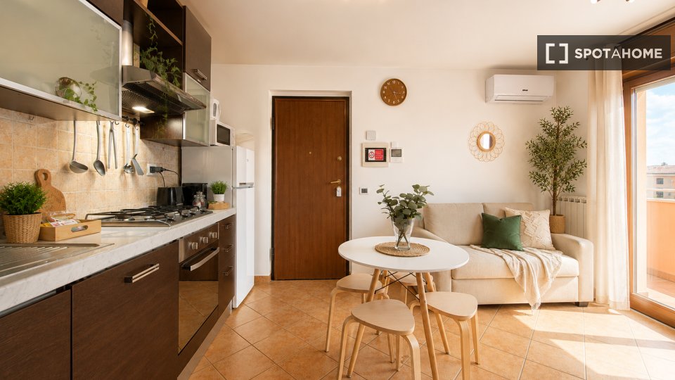 Appartamento con una camera da letto in affitto a Fiumicino, Roma. - a Roma