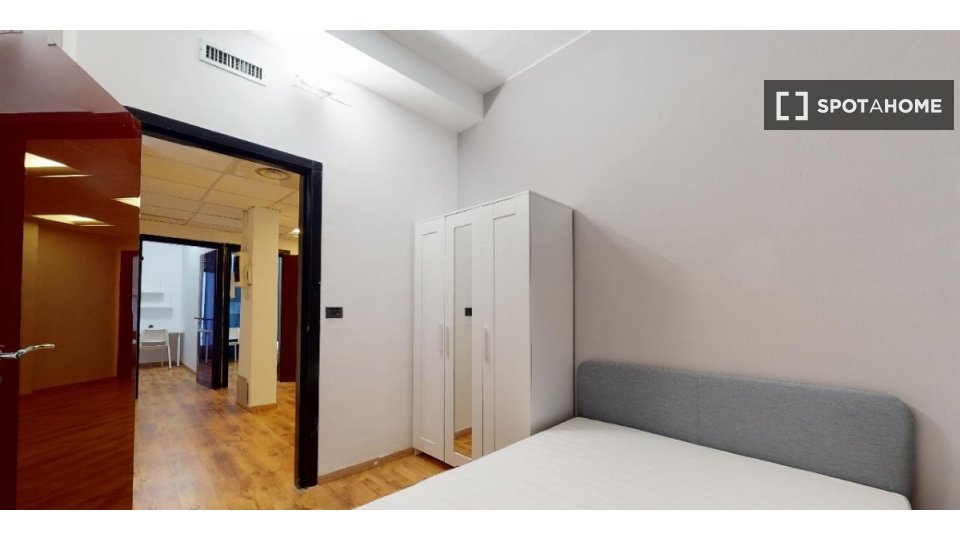 Double room Milan, 8 beds, 200m² — photo 5