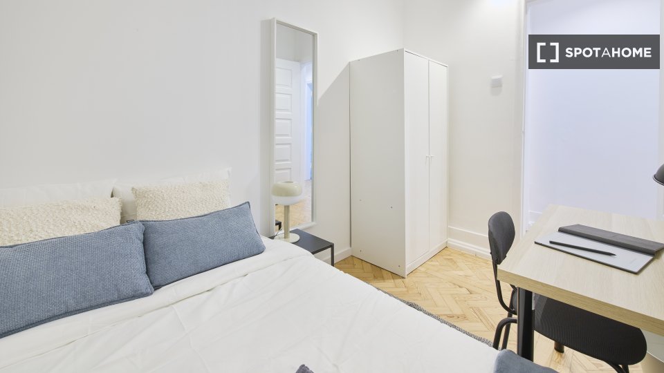 Double room Lisbon, 10 beds — photo 12