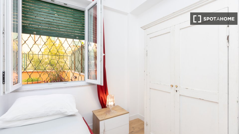 Apartment Rome, 2 beds, 65m² — photo 14