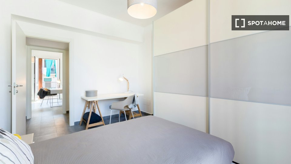 Double room Milan, 3 beds — photo 2