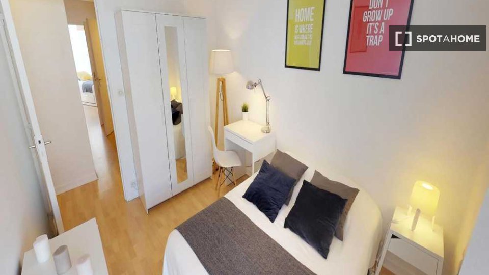 Double room Lyon, 5 beds, 100m² — photo 23
