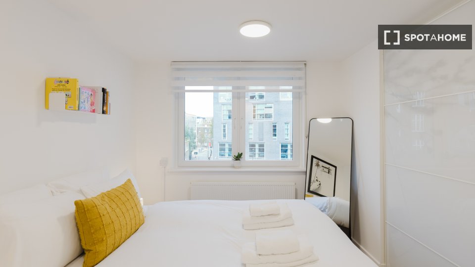 Apartment London, 2 beds — photo 14
