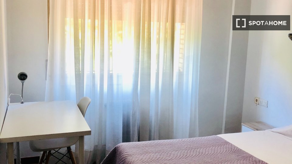 Double room Seville, 8 beds, 180m² — photo 22