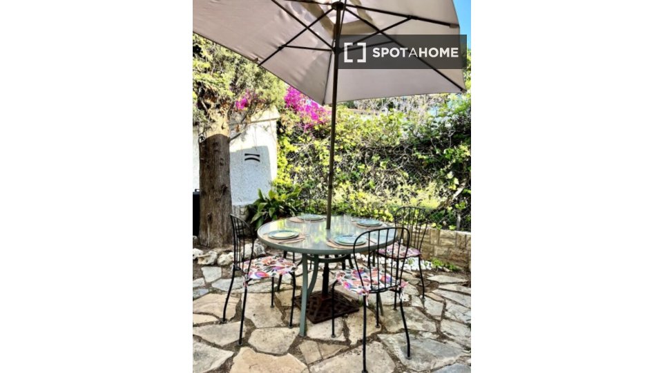Apartment Valencia, 1 bed — photo 1