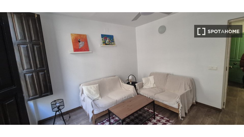 Apartment Granada, 1 bed, 73m² — photo 19