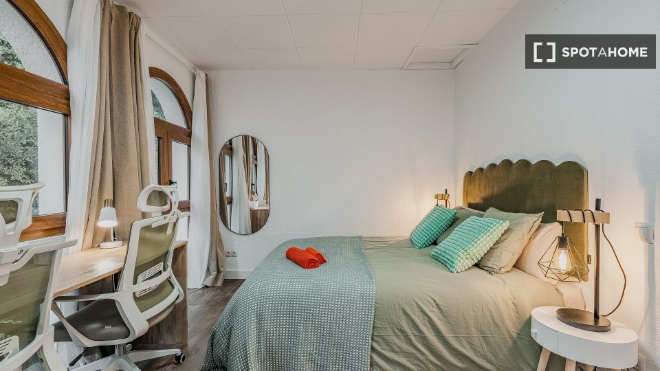 Double room Barcelona, 6 beds, 227m² — photo 62