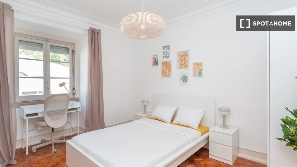 Double room Lisbon, 4 beds — photo 1