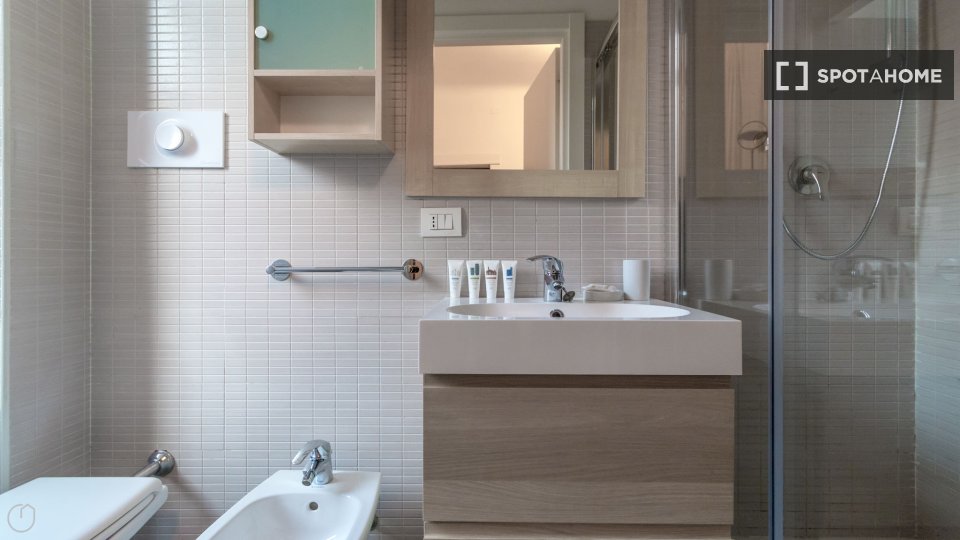 Apartment Milan, 2 beds, 62m² — photo 16