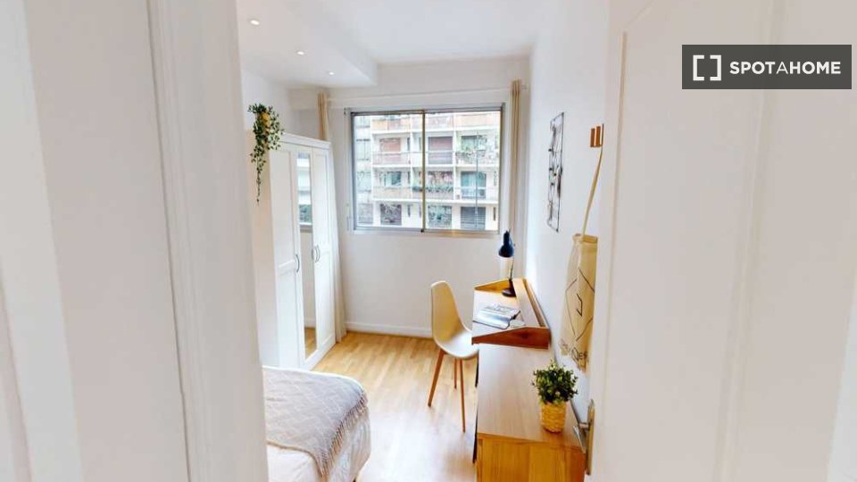 Double room Paris, 5 beds, 110m² — photo 35
