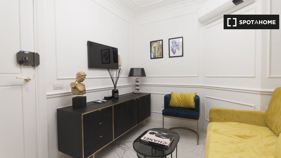 Apartment Milan, 2 beds, 62m² — photo 1