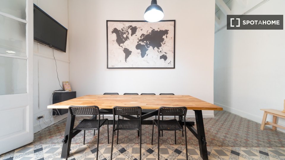 Double room Barcelona, 14 beds, 400m² — photo 4