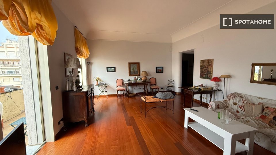 Apartment Genoa, 2 beds, 127m² — photo 3