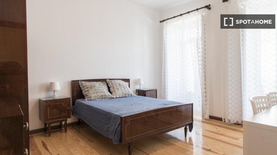 Double room Lisbon, 6 beds, 150m² — photo 42