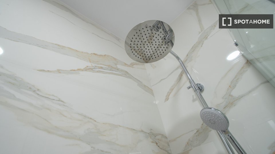 Piso de 3 dormitorios en alquiler en San Felipe, Cádiz