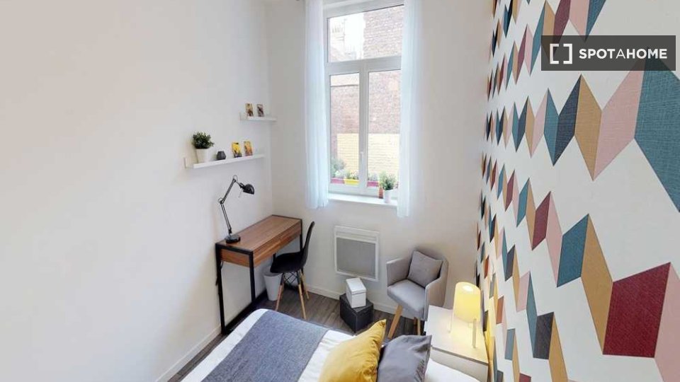 Double room Lille, 4 beds, 80m² — photo 2