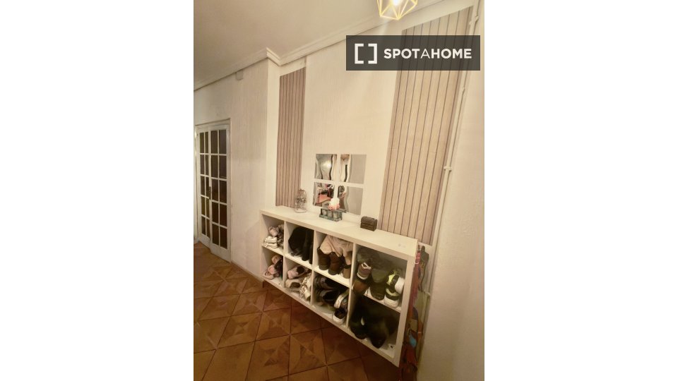 Double room Valencia, 3 beds — photo 5