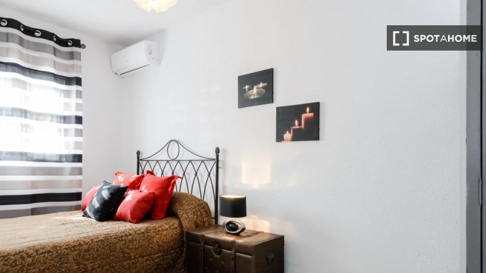 Apartment Madrid, 2 beds — photo 15