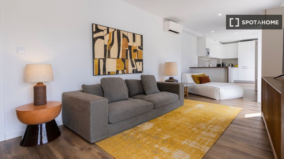 Apartment Lisbon, 3 beds — photo 1