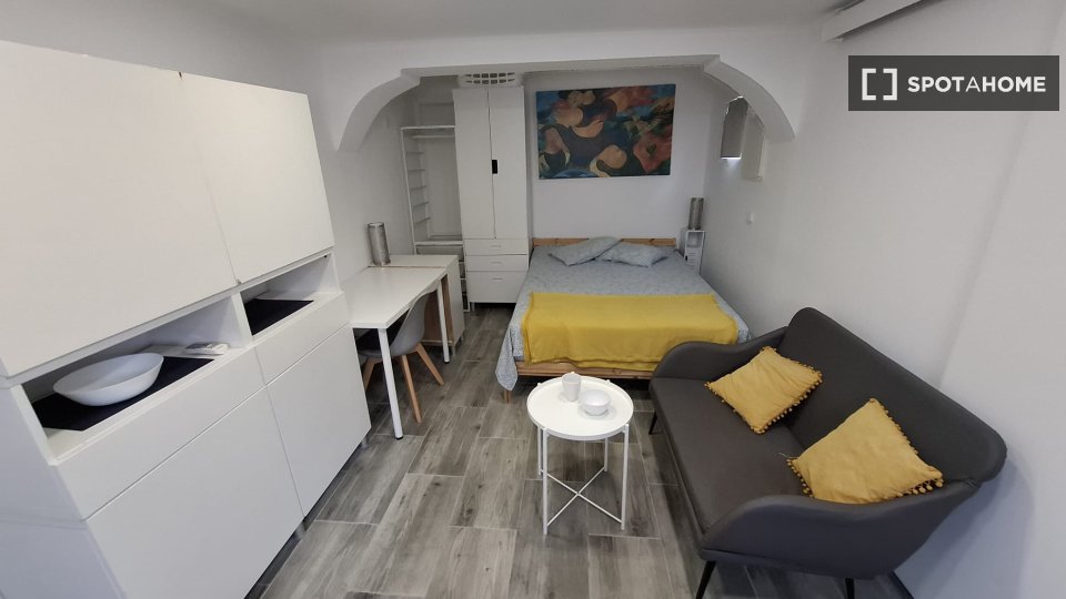 Apartment mono Lisbon, 20m² — photo 19