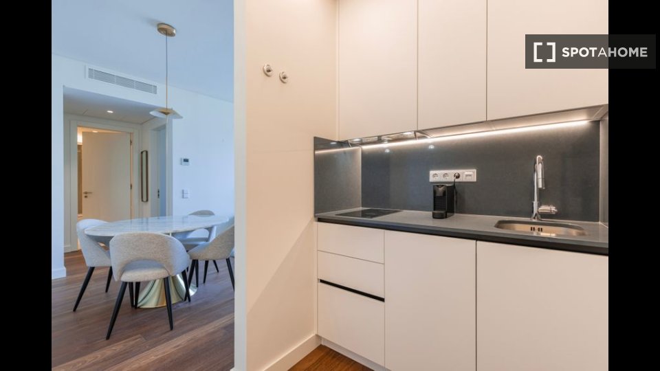 Apartment Lisbon, 1 bed — photo 9