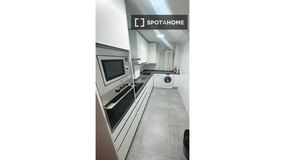 Apartamento de 4 habitaciones en alquiler en Camargo