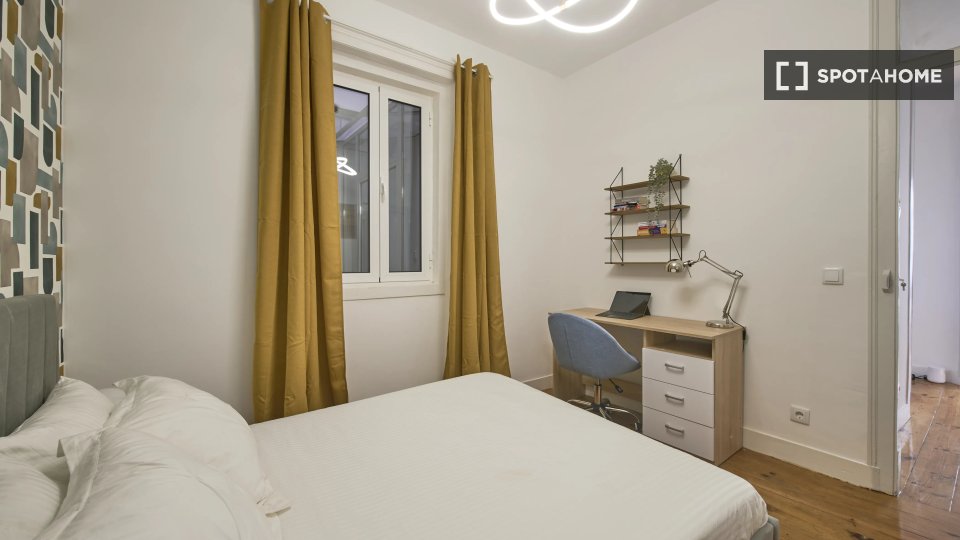 Double room Lisbon, 8 beds — photo 2