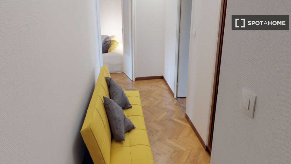 Double room Lyon, 5 beds, 110m² — photo 6