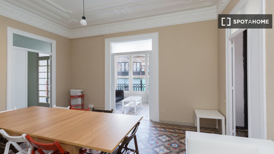 Double room Barcelona, 9 beds, 175m² — photo 5