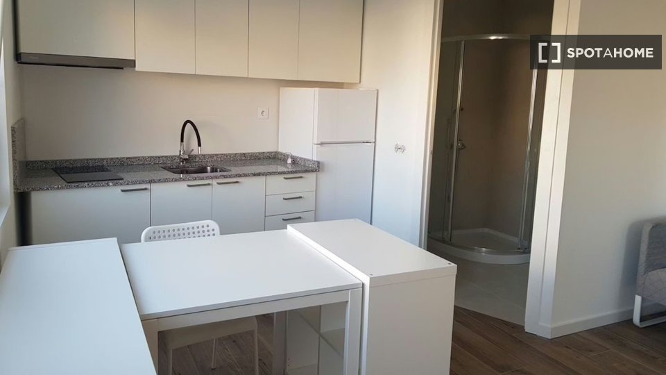 Apartment mono Porto, 20m² — photo 2