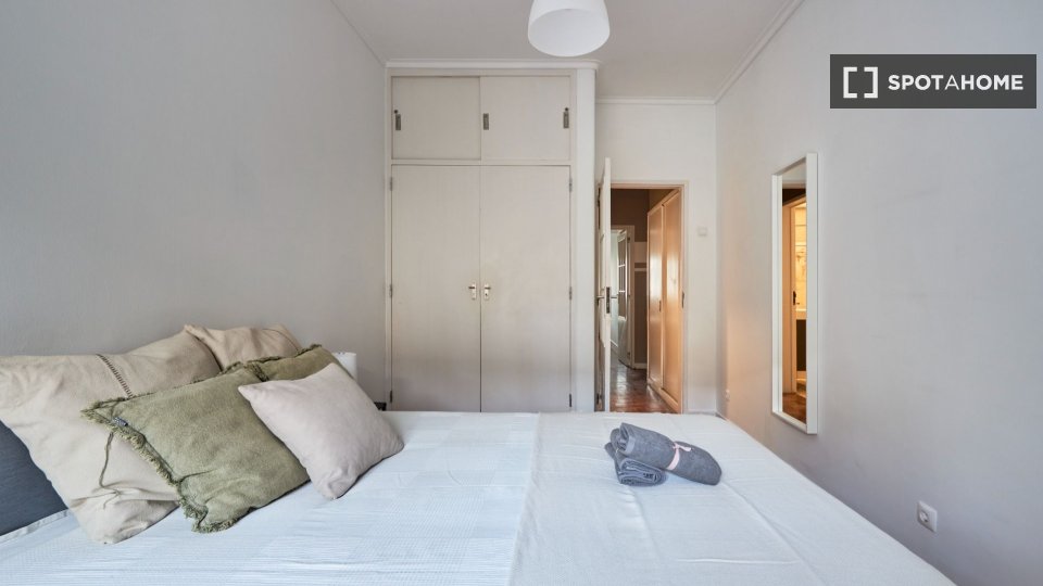 Double room Lisbon, 10 beds — photo 34