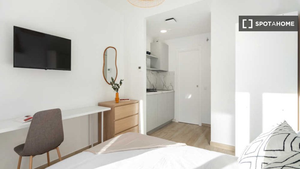 Double room Madrid, 12 beds — photo 34