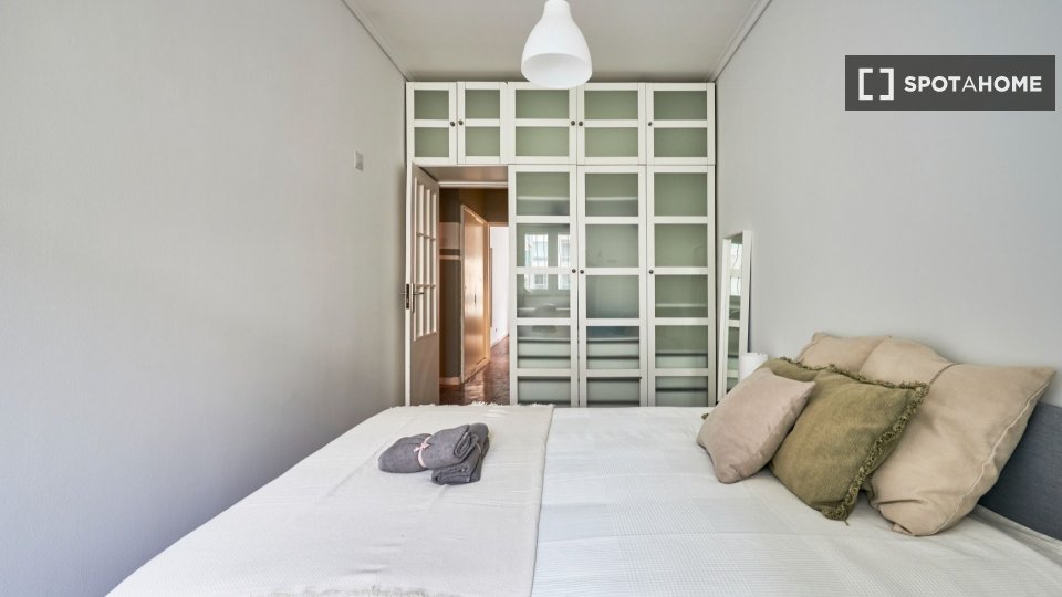 Double room Lisbon, 10 beds — photo 30