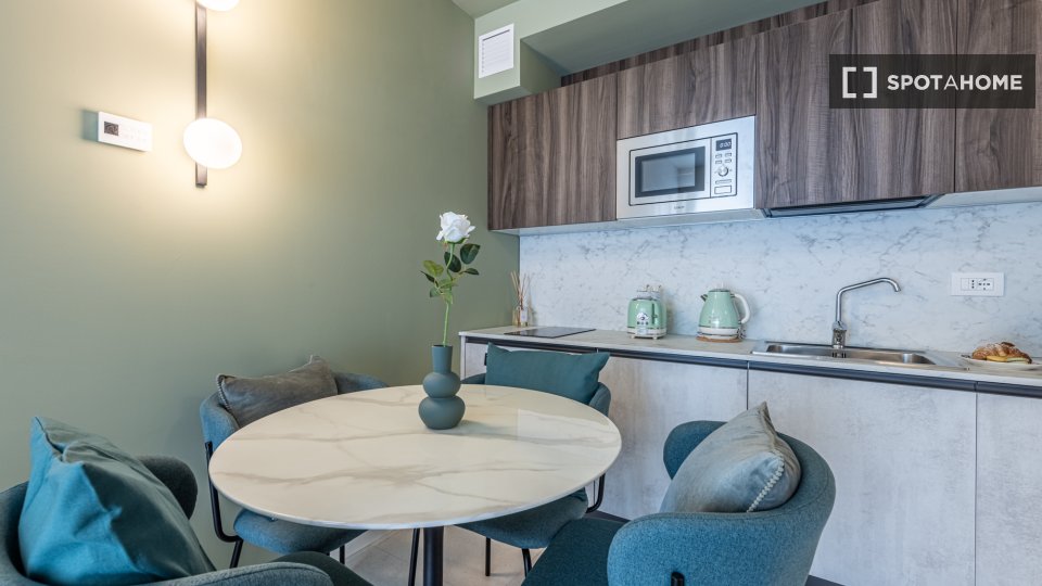 Apartment Milan, 1 bed, 48m² — photo 18