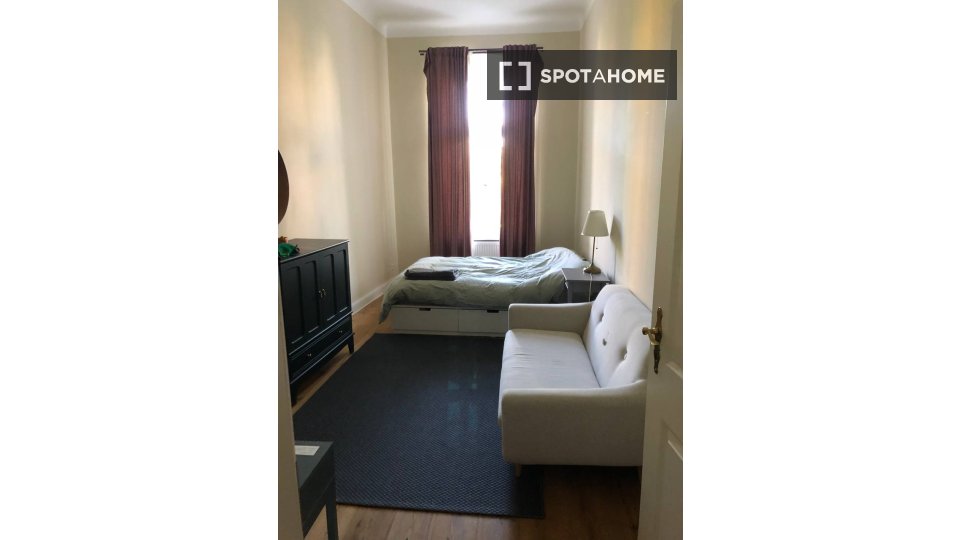 Apartment Berlin, 3 beds, 123m² — photo 2