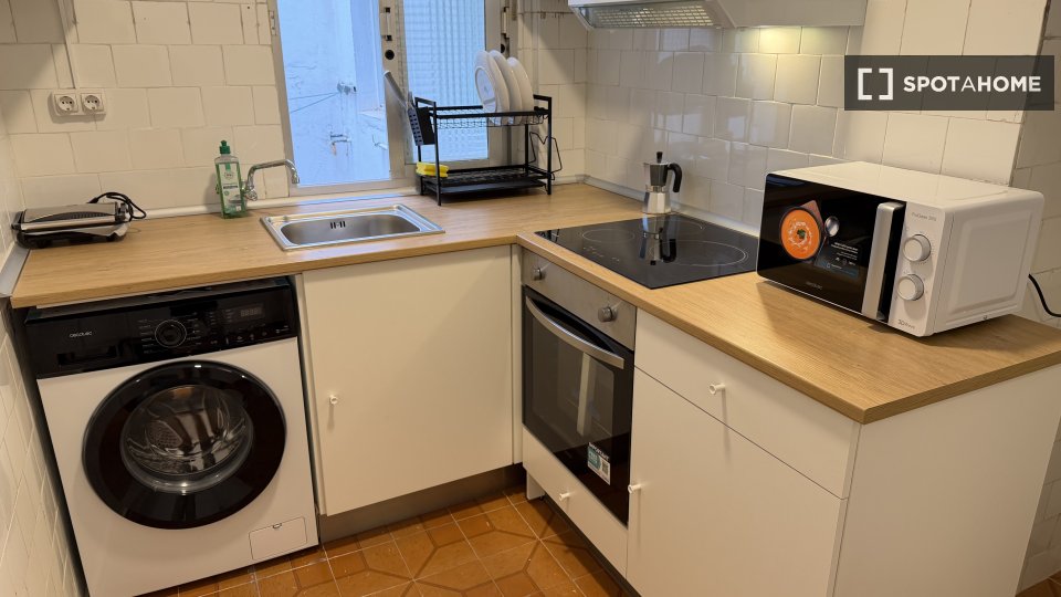 Double room Valencia, 4 beds, 75m² — photo 5