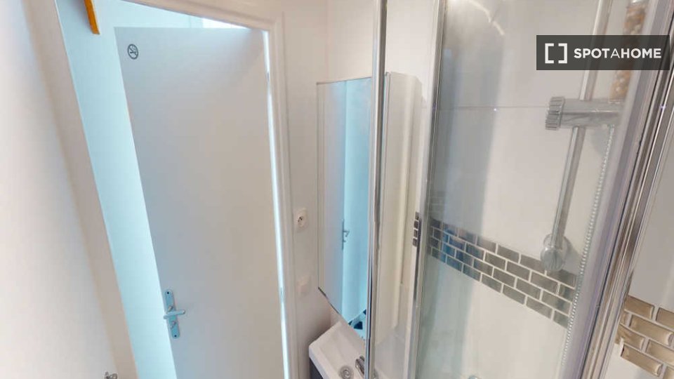 Double room Paris, 6 beds, 130m² — photo 10
