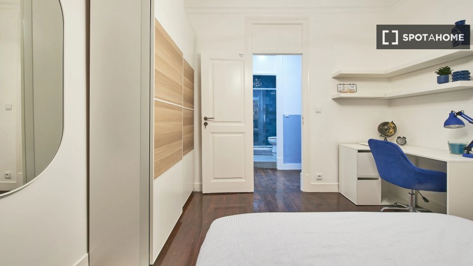 Double room Lisbon, 7 beds — photo 13