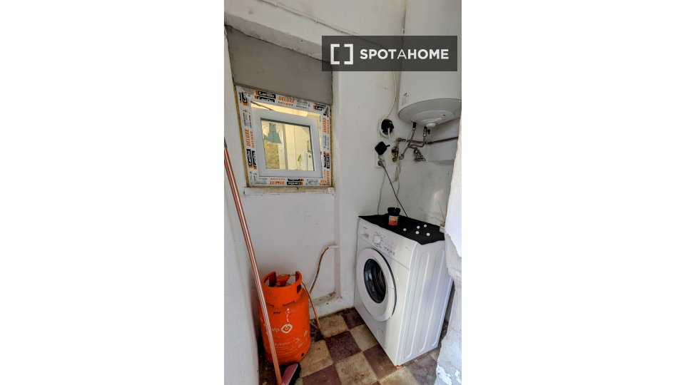 Apartment mono Lisbon, 20m² — photo 2