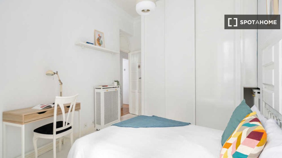 Double room Madrid, 7 beds — photo 23