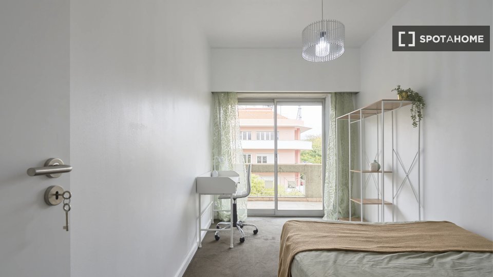 Double room Lisbon, 9 beds — photo 1