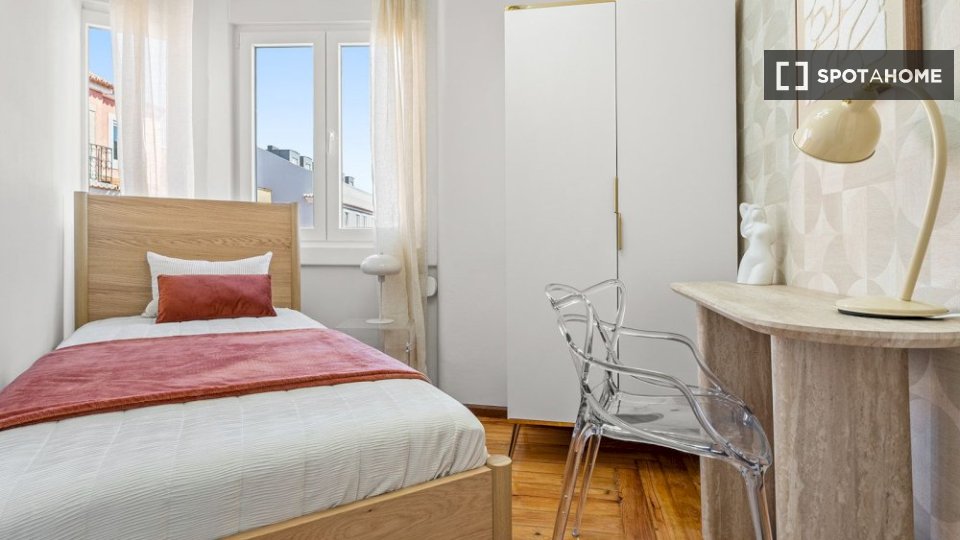 Double room Lisbon, 8 beds — photo 4