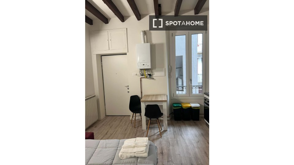 Apartment mono Milan, 28m² — photo 4