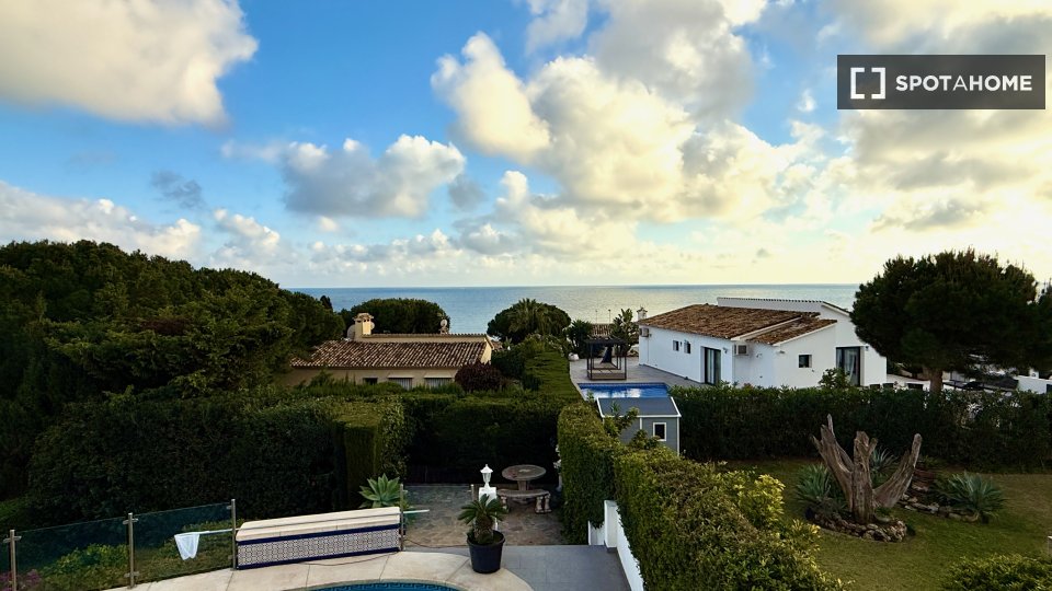 Apartment Malaga, 4 beds, 140m² — photo 14