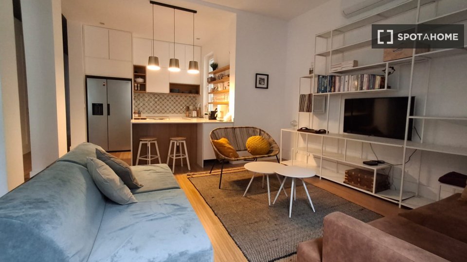 Apartment Lisbon, 3 beds, 125m² — photo 24