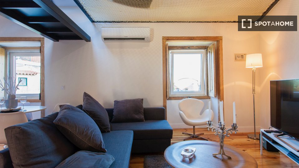 Apartment mono Lisbon, 110m² — photo 19