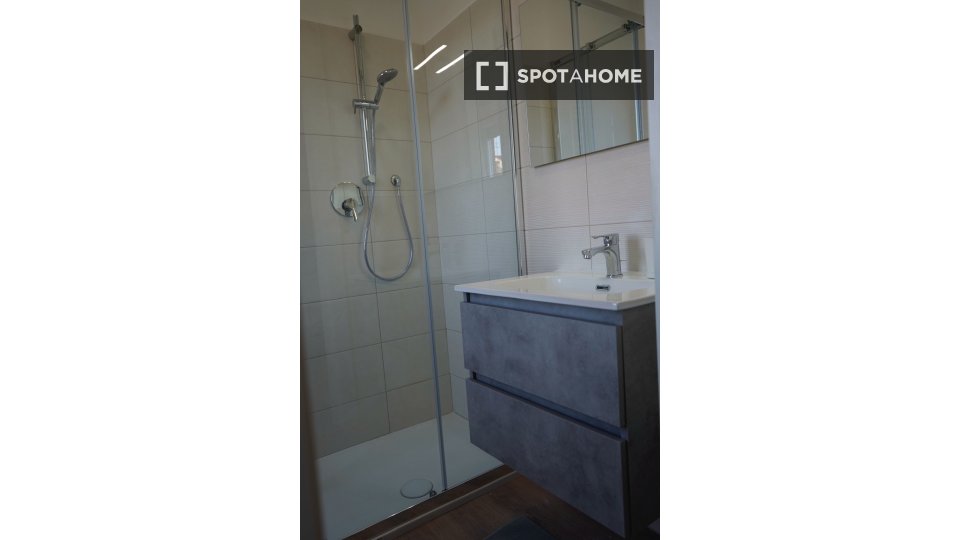 Double room Rome, 3 beds, 100m² — photo 14
